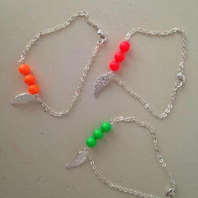 Bracelet perles néon à 14€