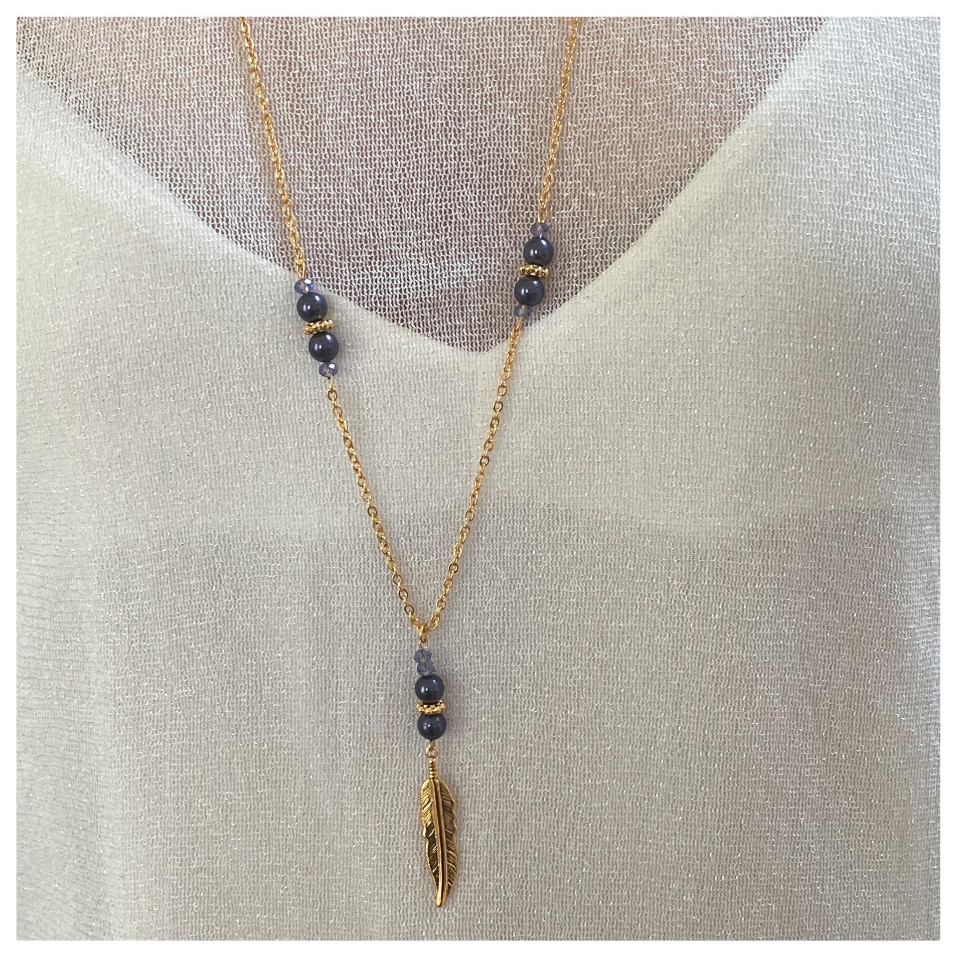 Sautoir plume et perles en cristal